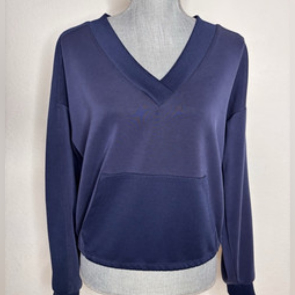 Evereve Deep Blue V-Neck Top